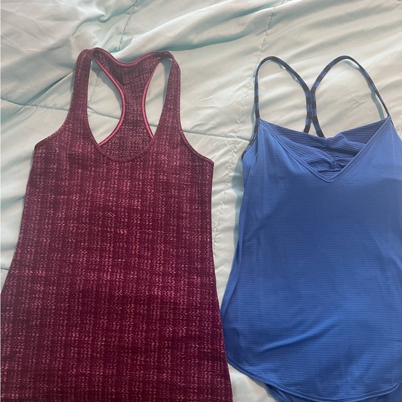 Two Lululemon tanks-size 6 - Picture 1 of 7